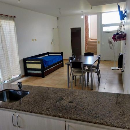 Alquileres Temporarios Villa María Kamer foto